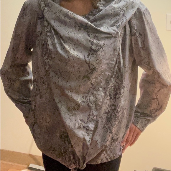 CALVIN KLEIN GREY SNAKESKIN PRINT WINDBREAKER - Picture 5 of 6